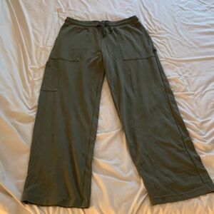 Women’s Olive Green Casual Pants